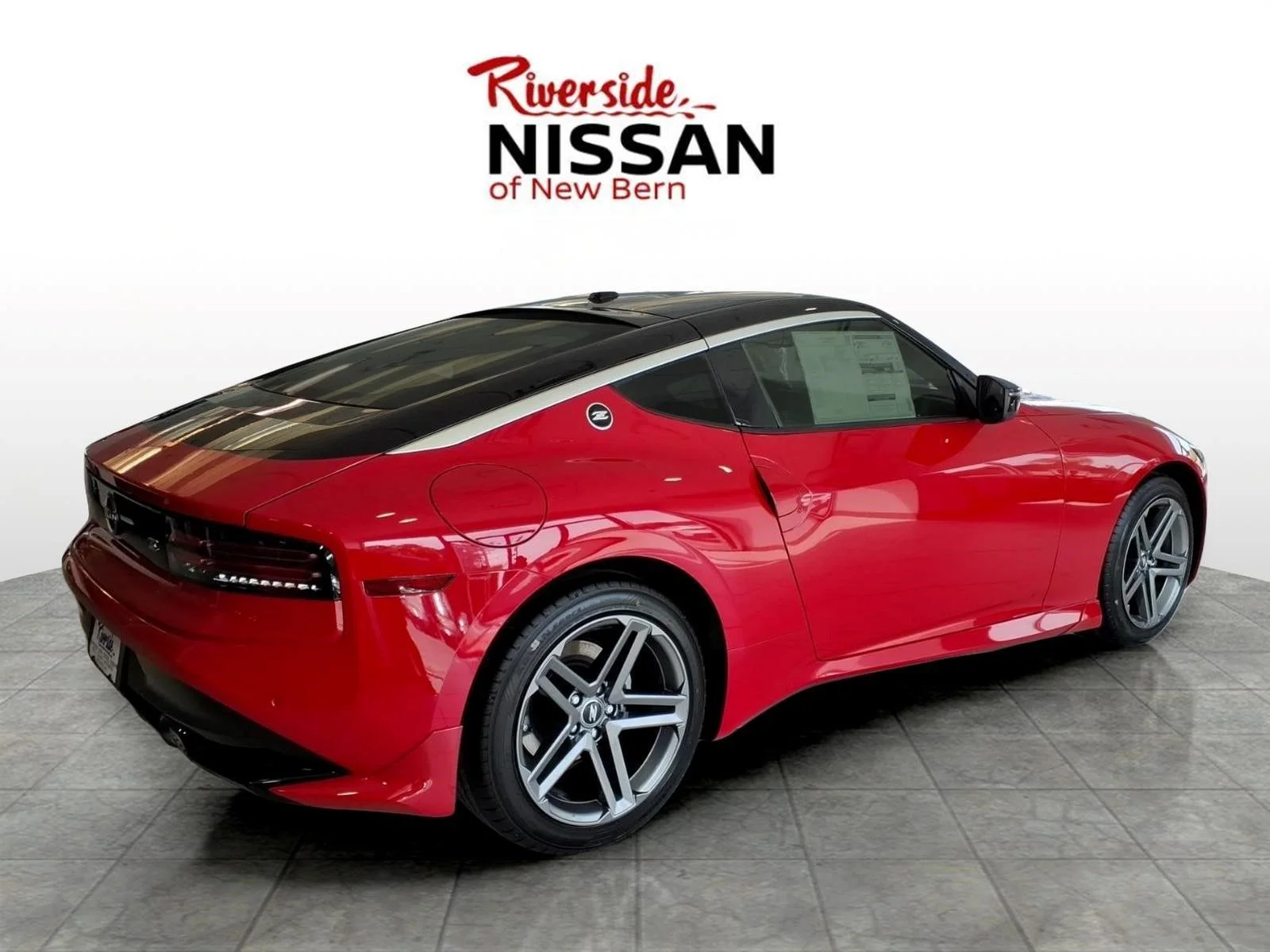 New 2026 Solid Red / Super Black Two-tone Nissan Sport image 2