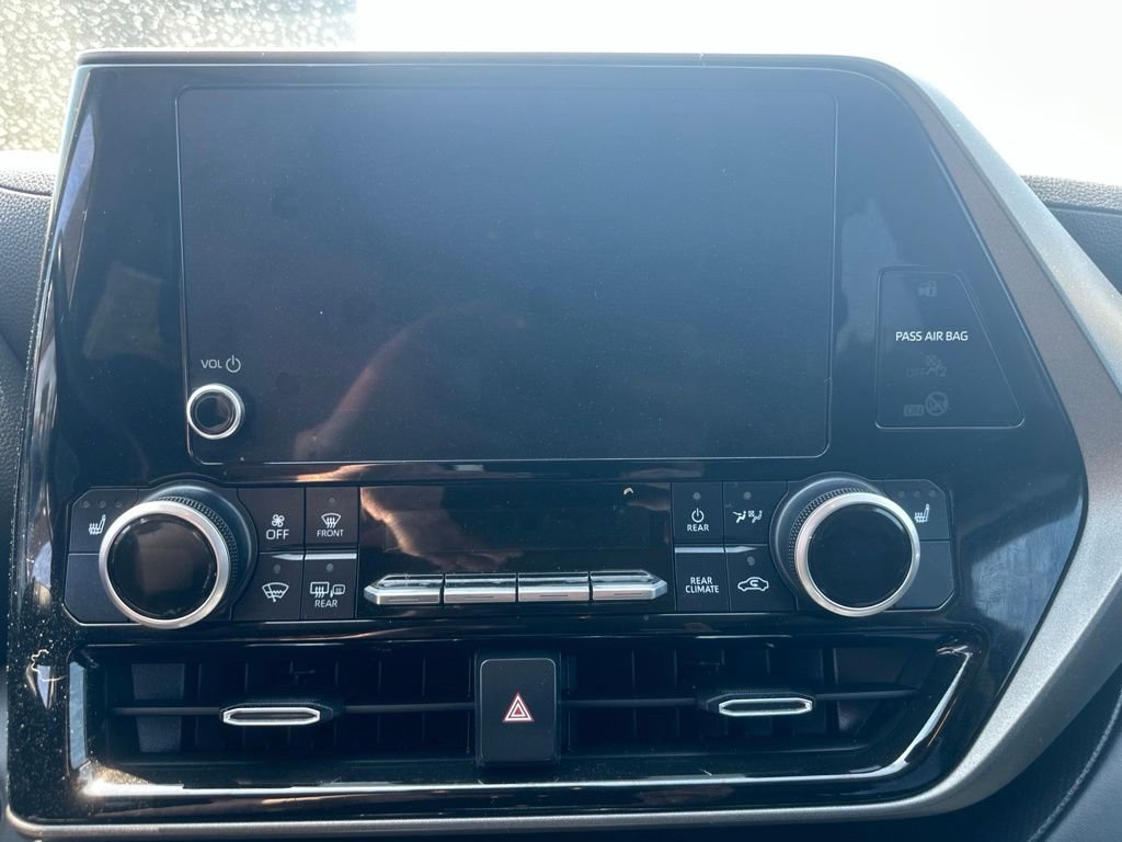 Used 2023 Black Toyota XLE image 13
