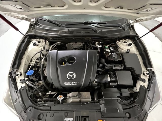 Used 2018 White Mazda Grand Touring image 21