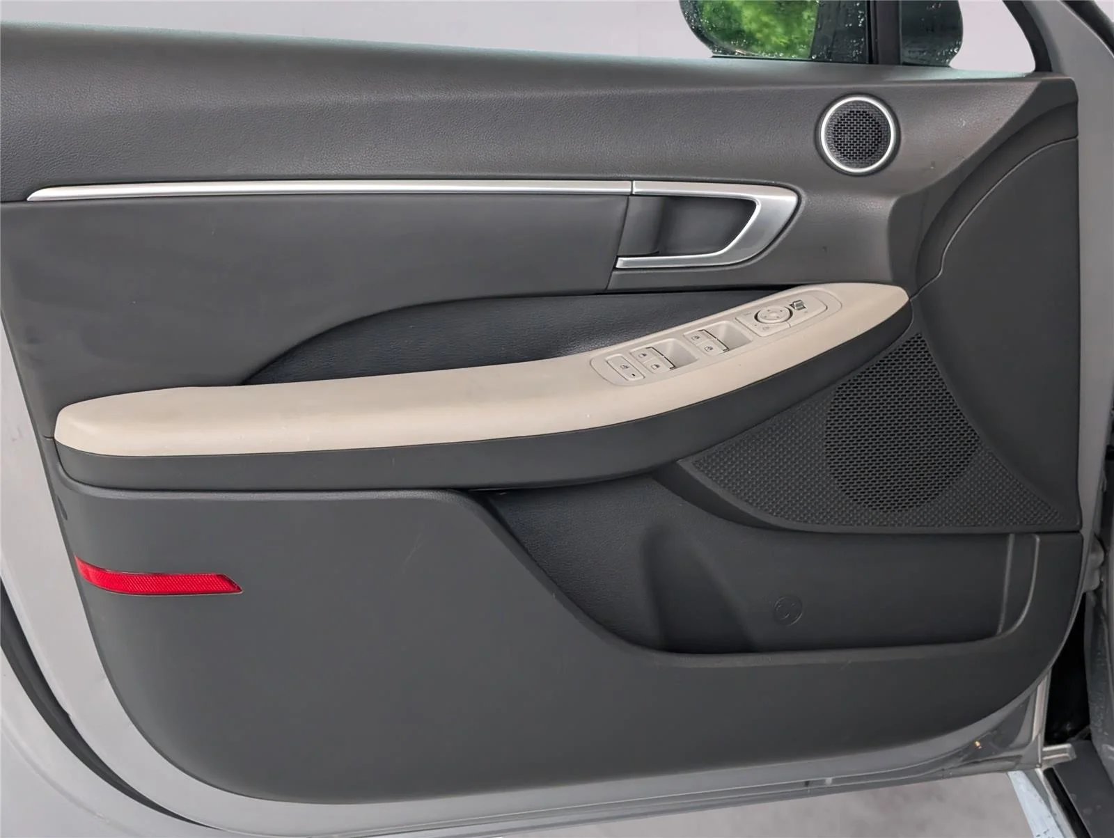 Used 2023 Curated Silver Hyundai SEL image 40
