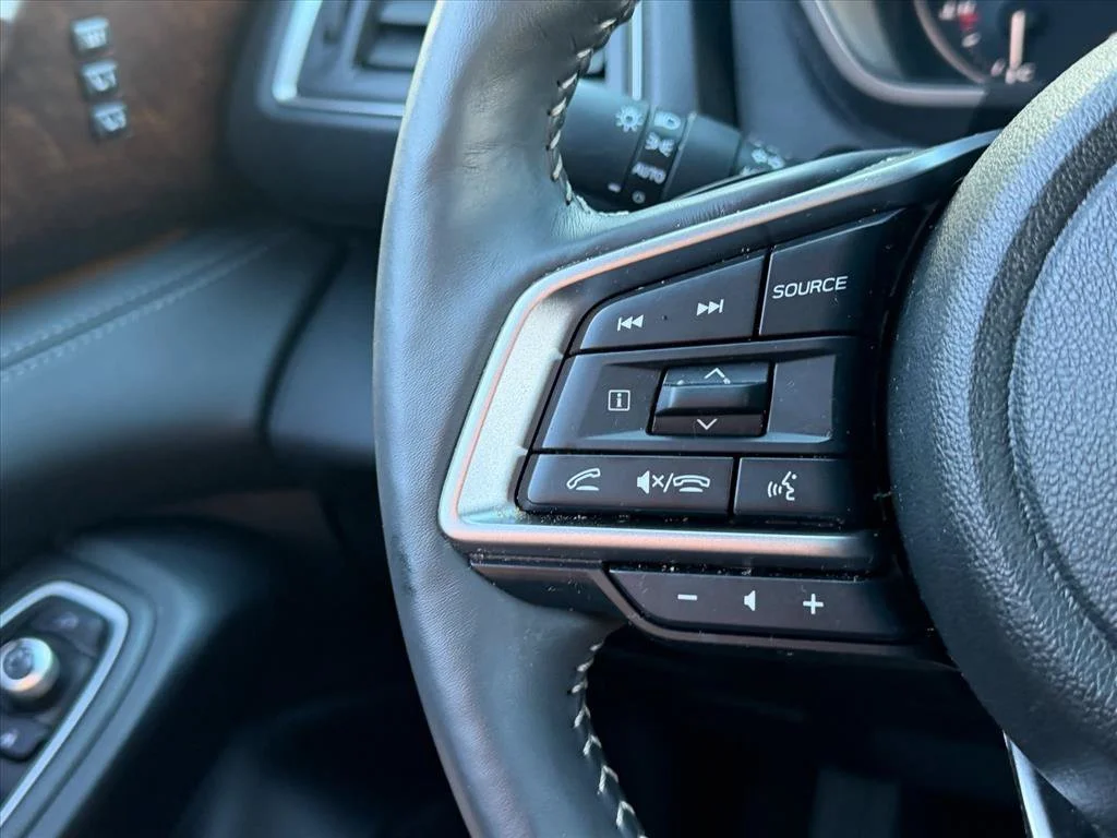 Used 2025 White Subaru Touring image 21