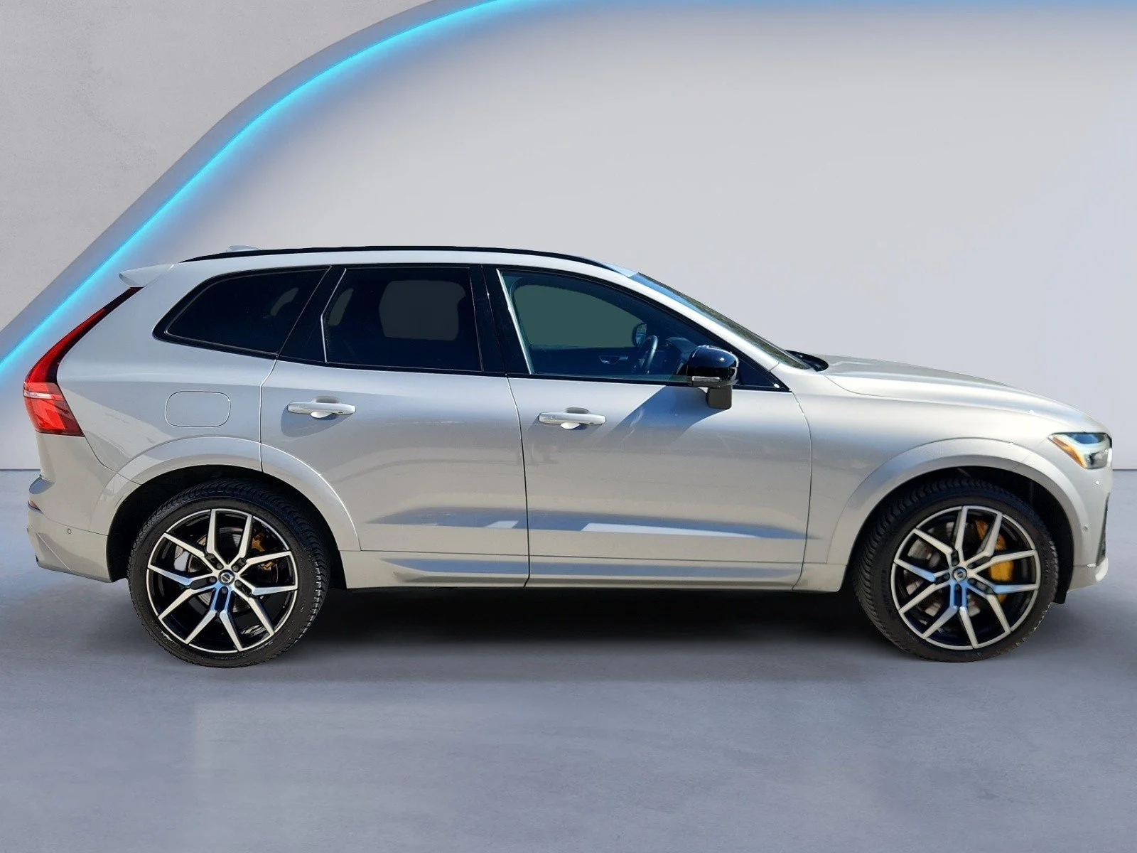 Used 2024 Silver Dawn Metallic Volvo Polestar Engineered image 3