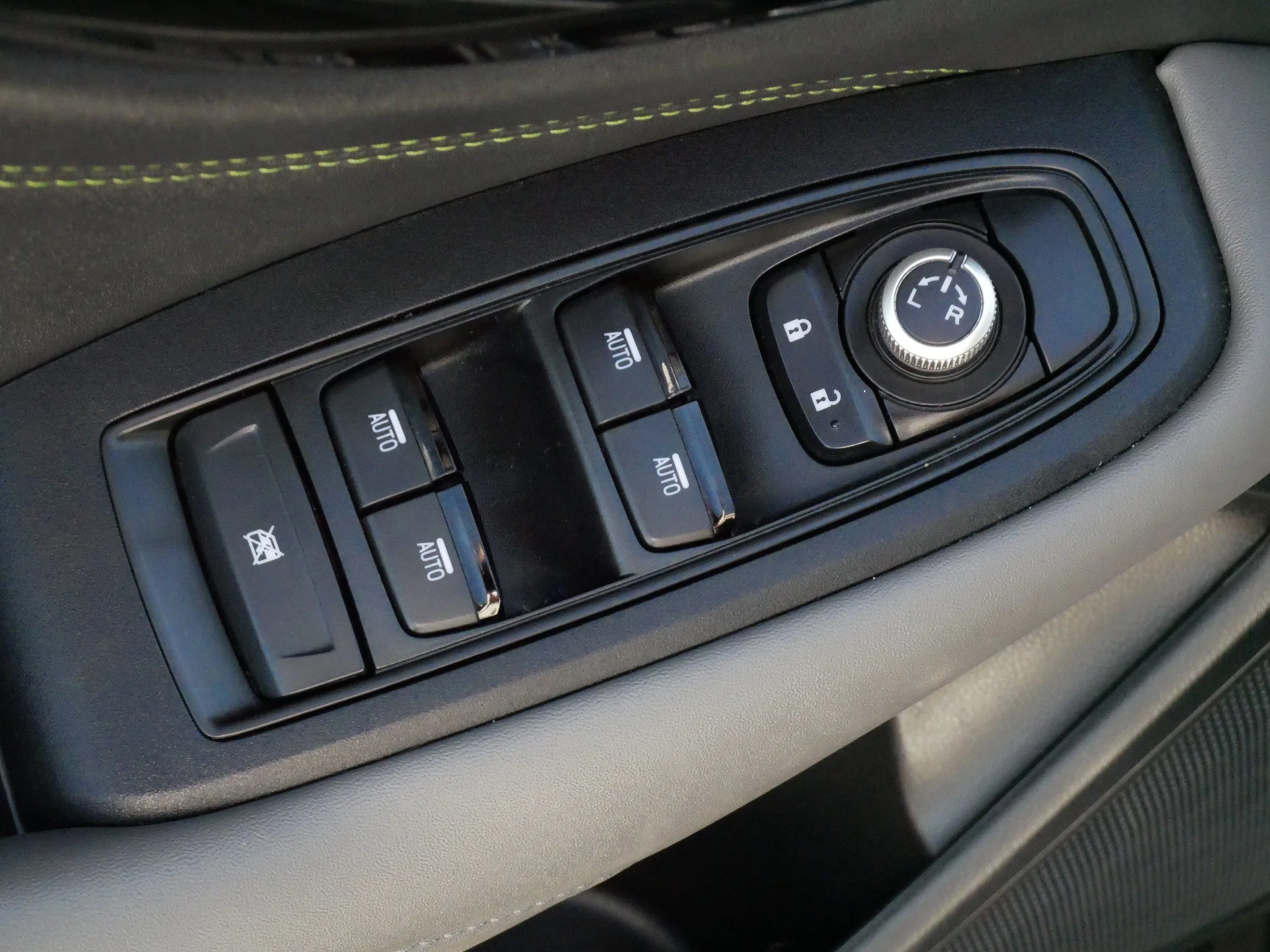 Used 2024 Crystal White Pearl Subaru Onyx Edition XT image 19