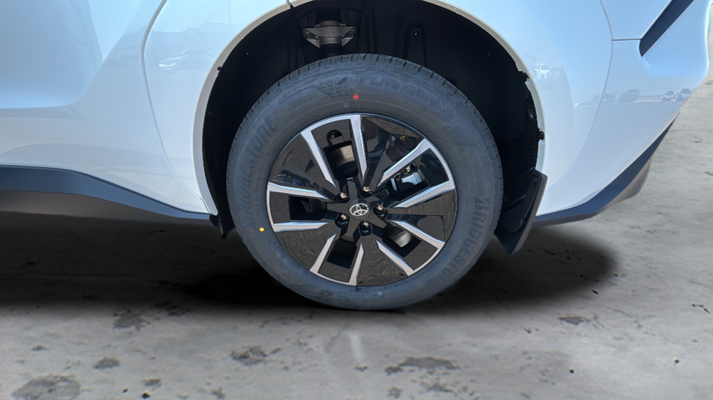 New 2026 Wind Chill Pearl Toyota XLE image 43