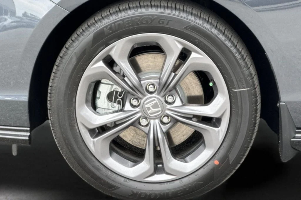 New 2026 Meteorite Gray Metallic Honda EX-L image 32