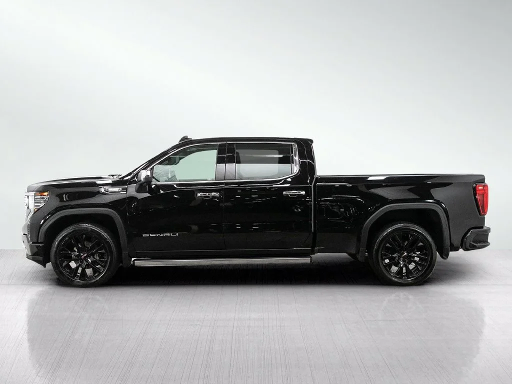 Used 2024 GMC Sierra 1500 Denali with VIN 1GTUUGE88RZ139508 for sale in Roseville, Minnesota