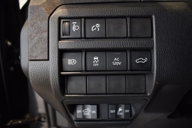 Certified Used 2025  Toyota Limited image 26
