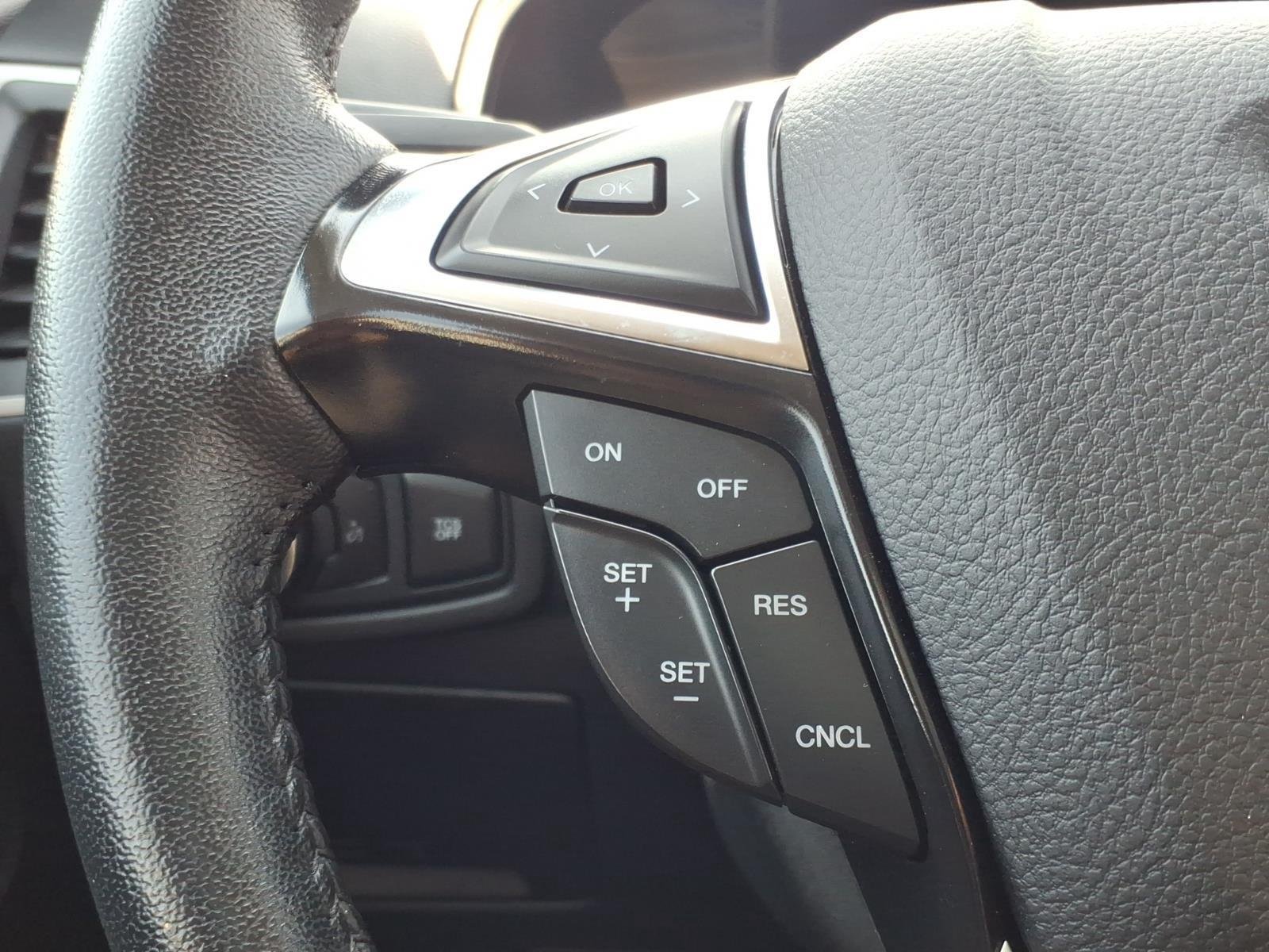 Used 2024 Atlas Blue Ford SEL image 25