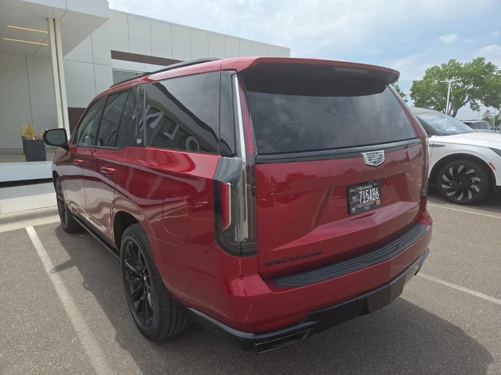 Used 2021 Red Cadillac Sport Platinum image 6