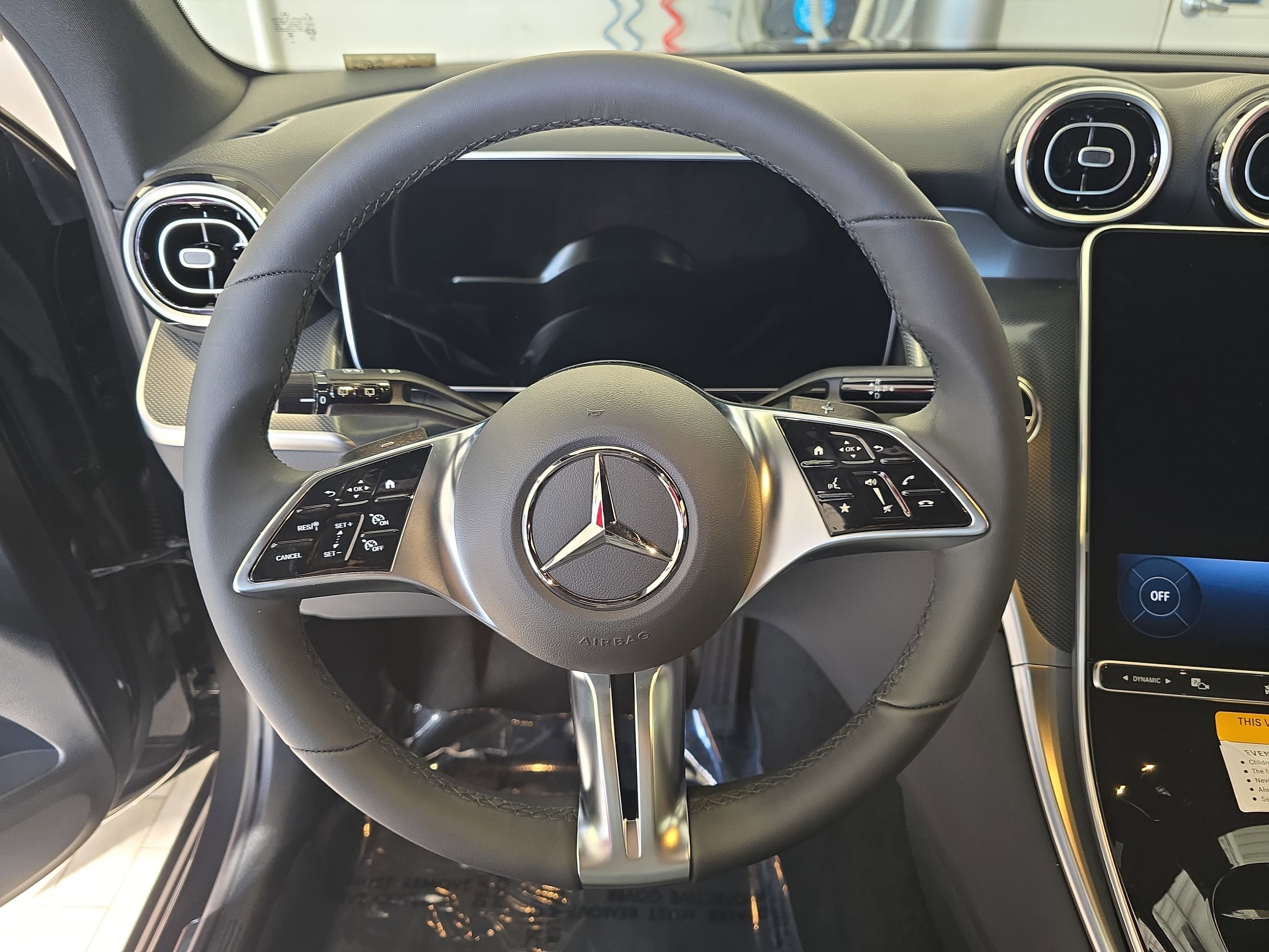 New 2026 Graphite Grey Metallic Mercedes-Benz GLC300 image 19