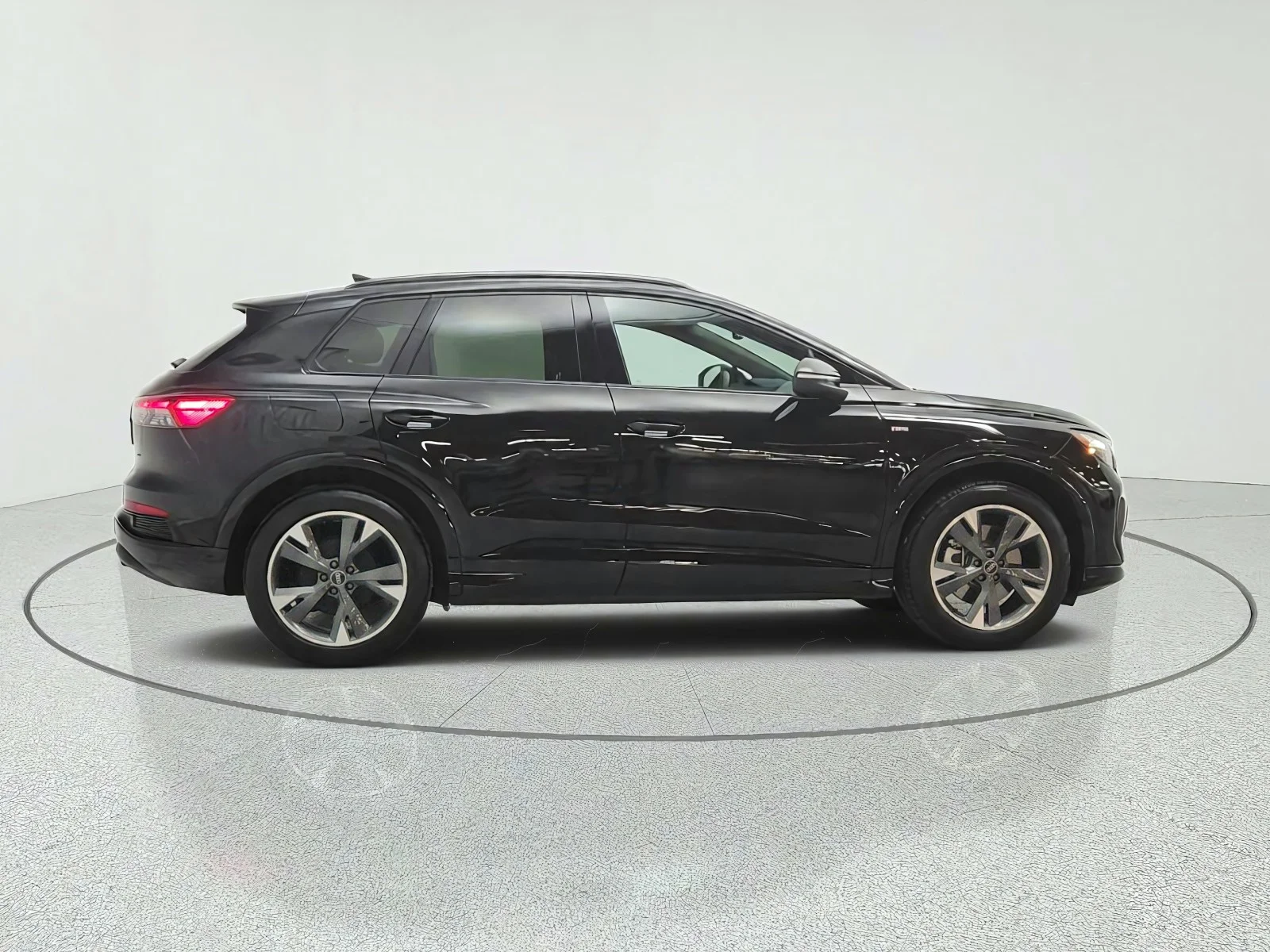 Used 2024 Mythos Black Metallic Audi Premium Plus image 4