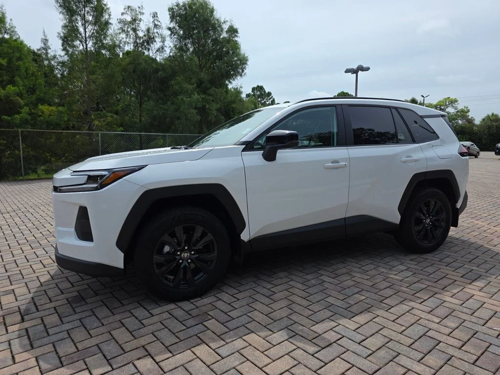 Used 2026 White Toyota XLE Premium image 3