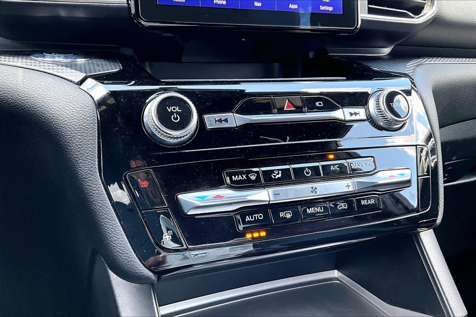 Used 2022 Agate Black Metallic Ford ST-Line image 35