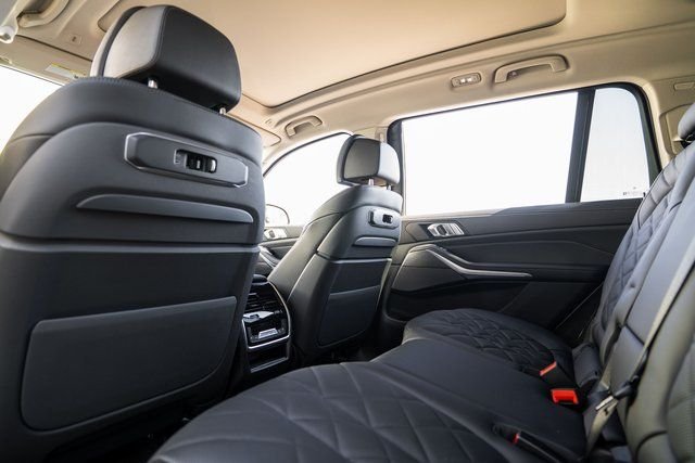New 2026 Skyscraper Grey Metallic BMW xDrive40i image 12
