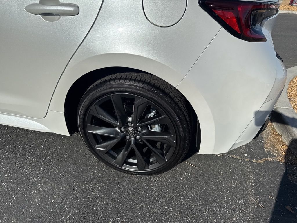 2025 Toyota Corolla Hatchback XSE - Photo 9