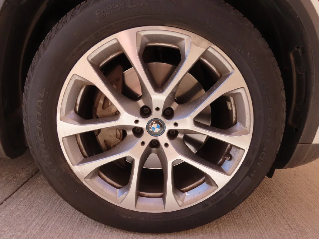 Certified Used 2024 Alpine White BMW xDrive50e image 17