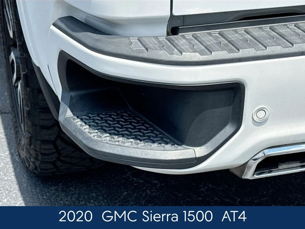 Used 2020 White GMC AT4 image 10