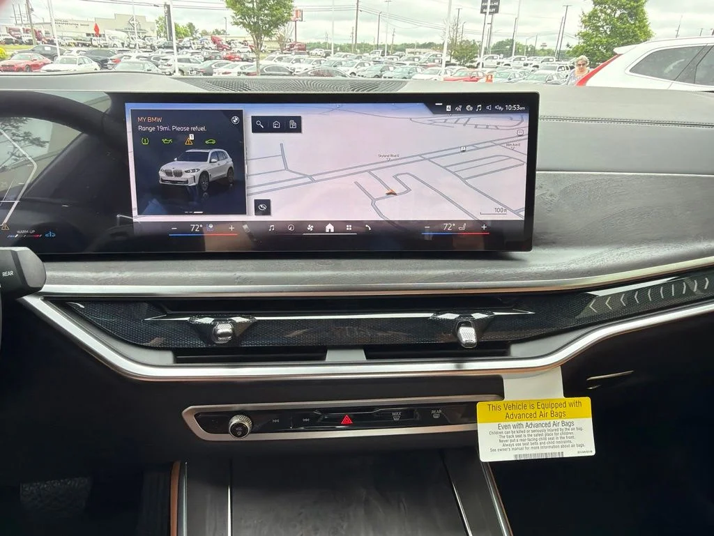 New 2026 Alpine White BMW sDrive40i image 21