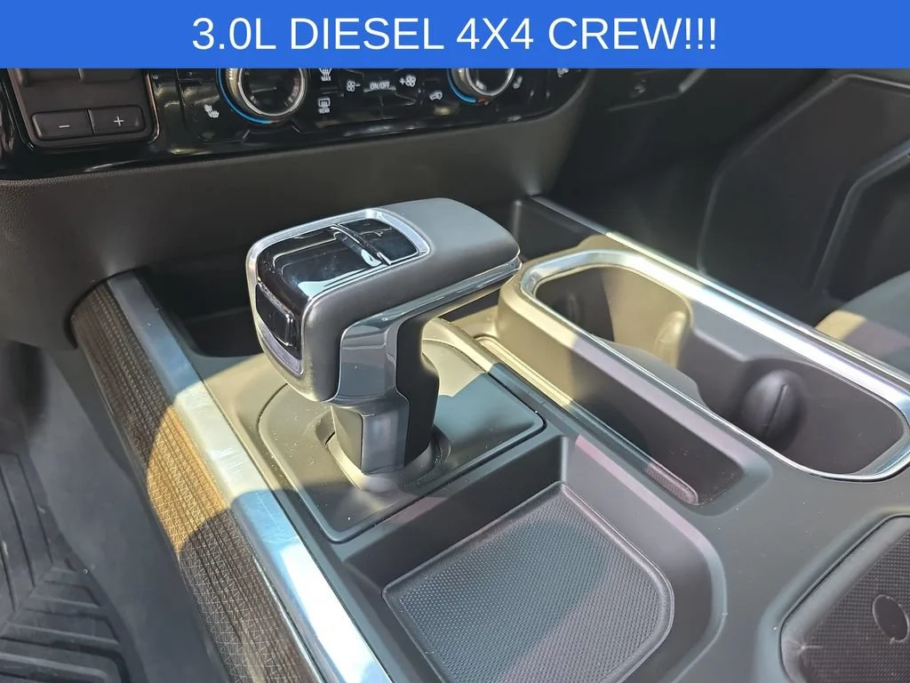 Used 2025 Summit White Chevrolet RST image 16