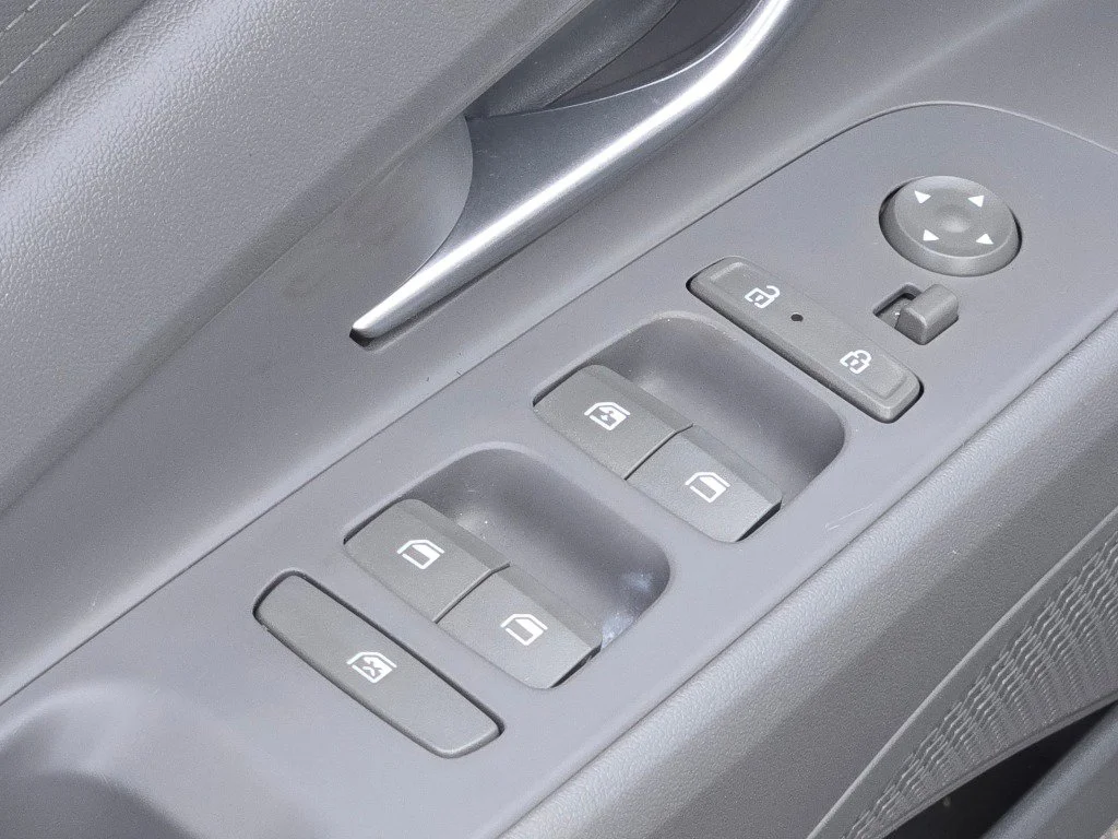 Used 2024 Gray Hyundai SEL image 19