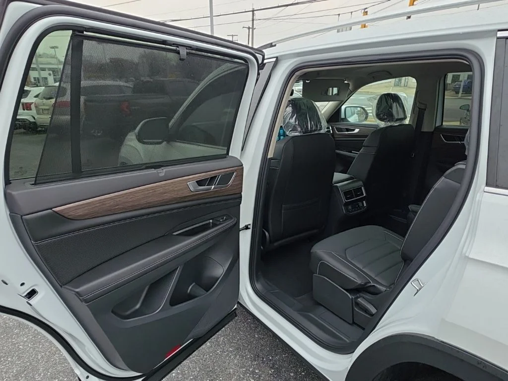 2026 Volkswagen Atlas SEL - Photo 28