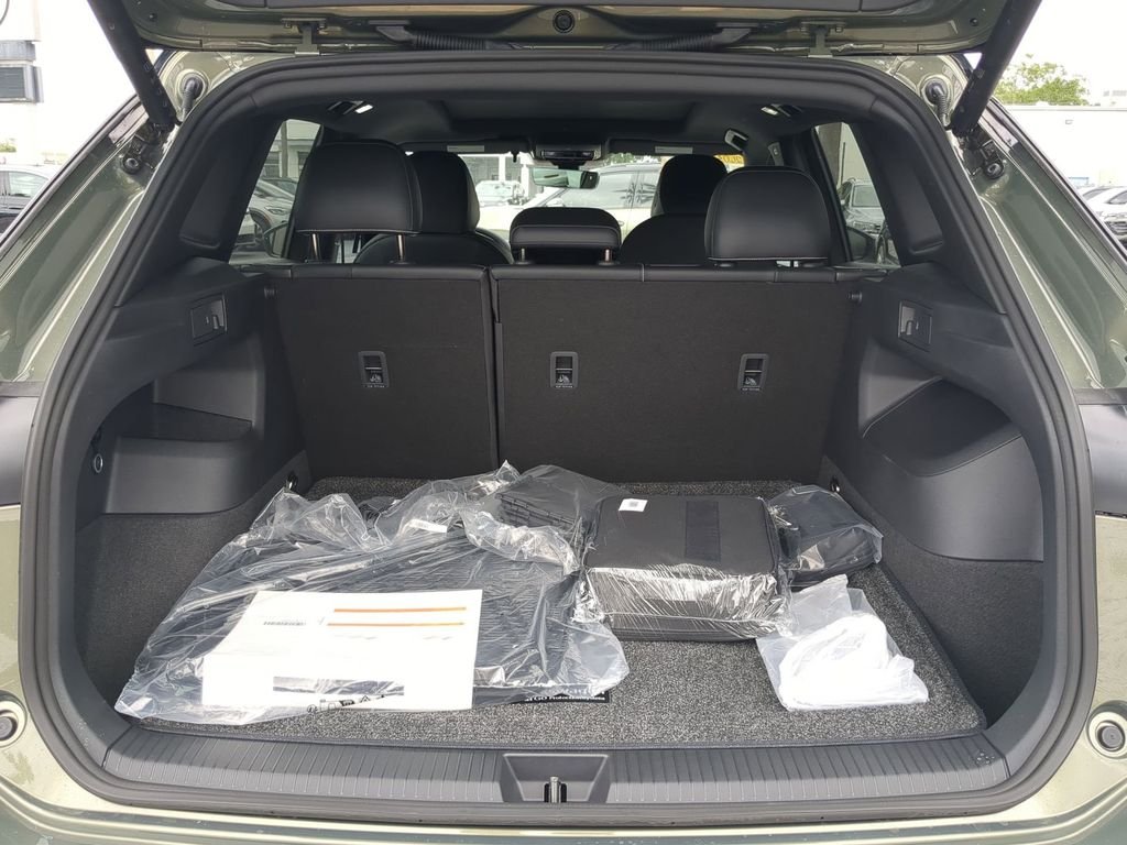 New 2026 Green Volkswagen 2.0T SE R-Line Black image 9