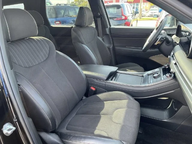 Used 2025 Black Hyundai Calligraphy Night Edition image 35