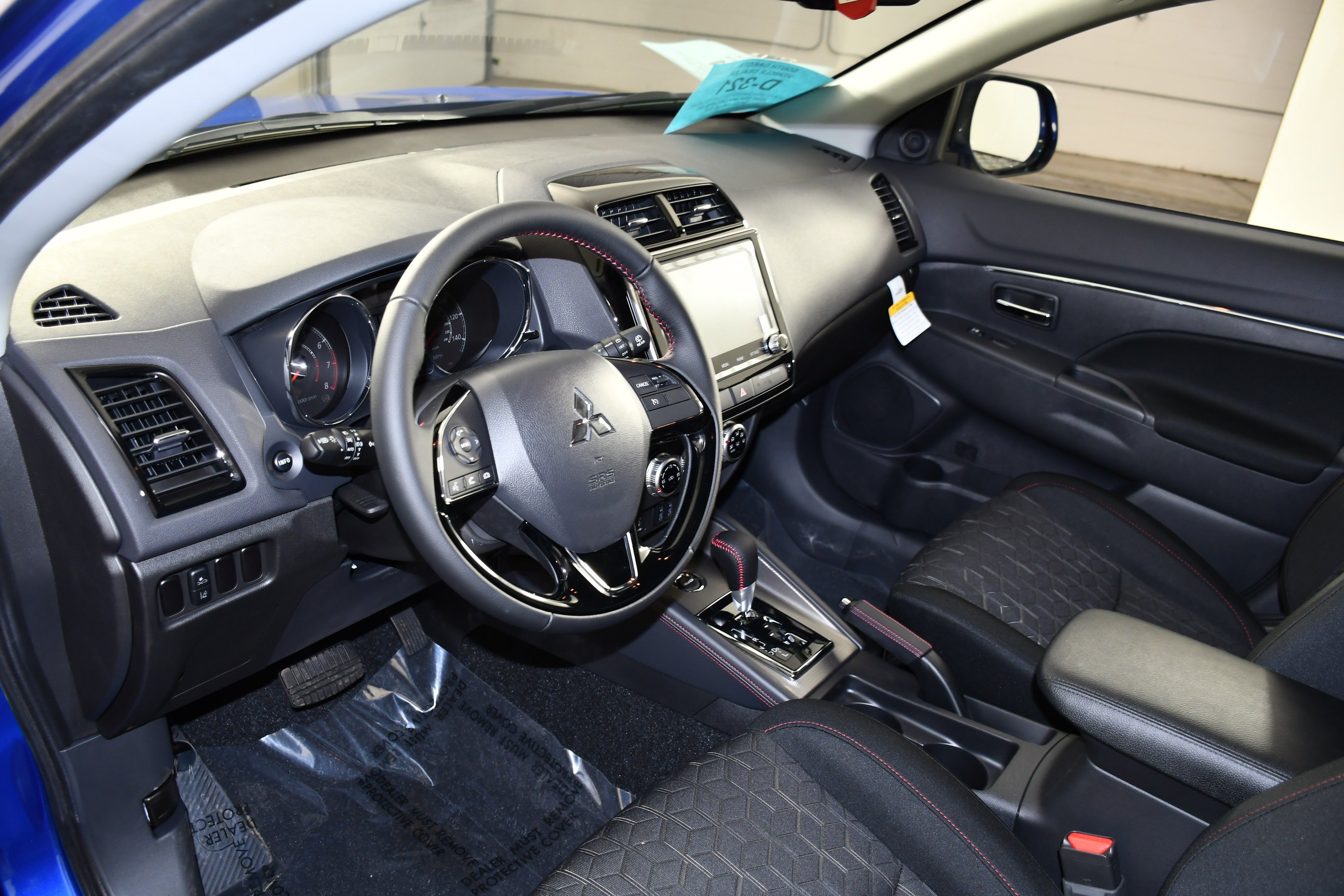 New 2027 Octane Blue Metallic Mitsubishi 2.0 LE AWC image 2