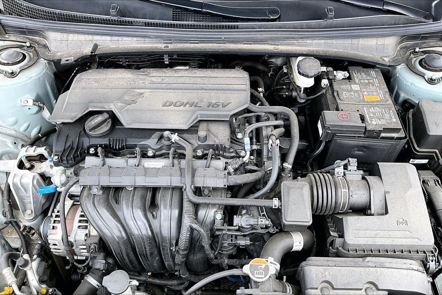 Used 2025 Morning Haze Kia LXS image 32