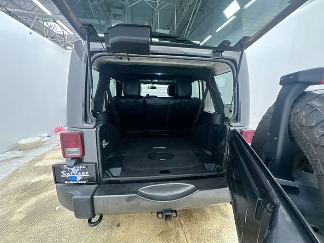 Used 2017 Gray Jeep Unlimited Sahara image 21