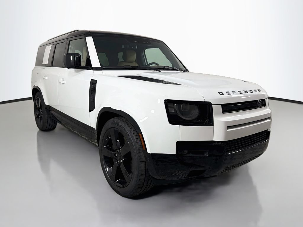New 2026 Fuji White Land Rover X-Dynamic SE image 3