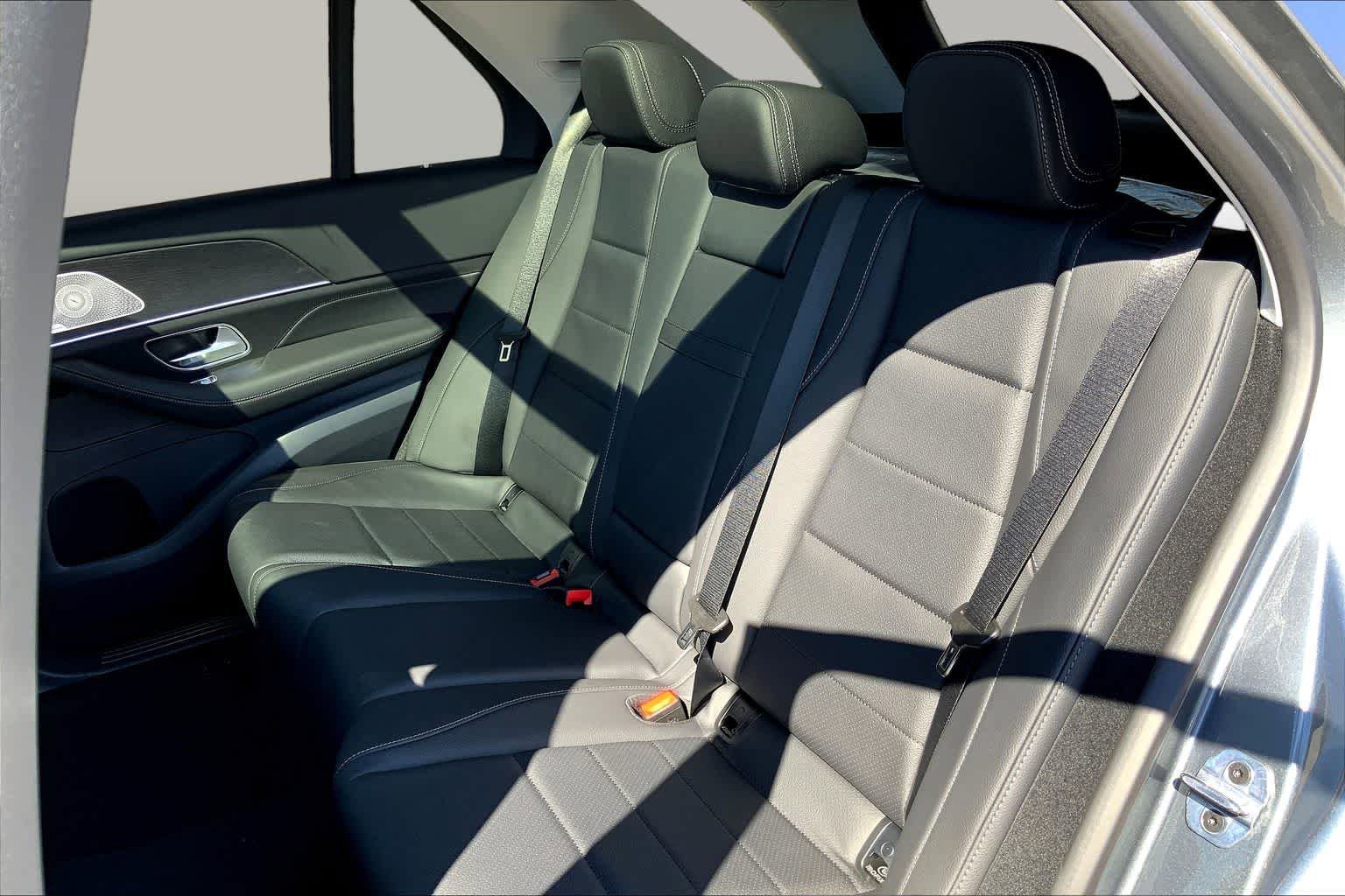 New 2026 Selenite Grey Metallic Mercedes-Benz GLE 350 image 13
