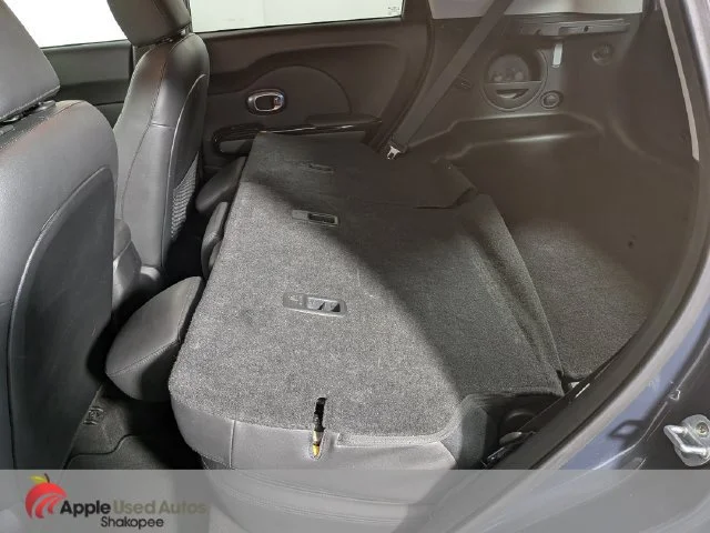Used 2016 Blue Kia Exclaim image 31