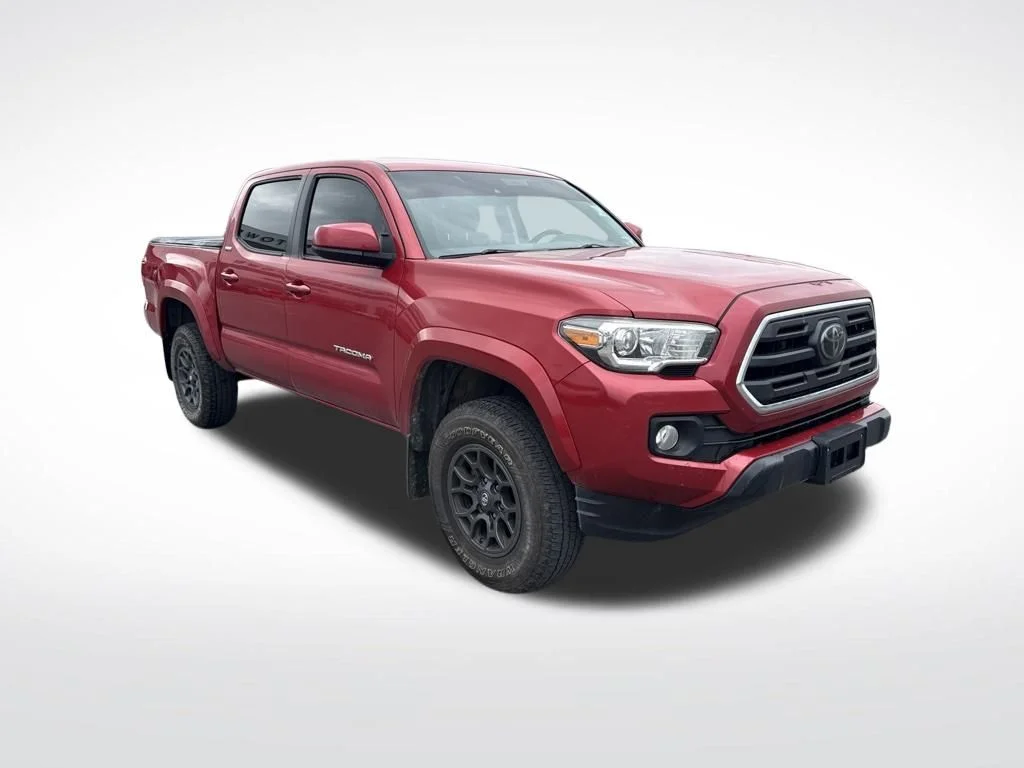 Used 2018 Barcelona Red Metallic Toyota SR5 image 2