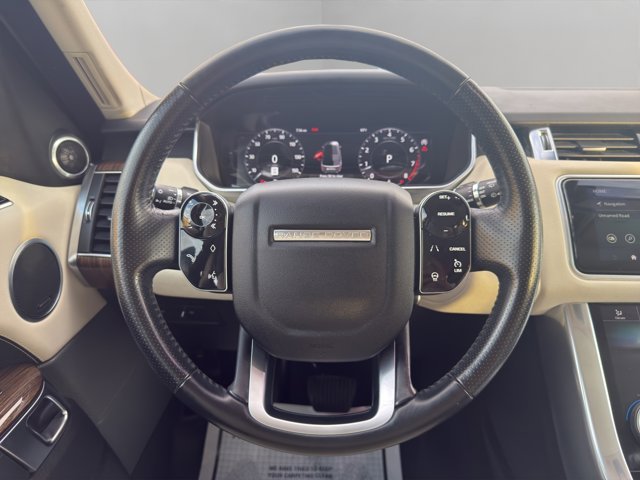 Used 2020 Blue Land Rover HSE image 10