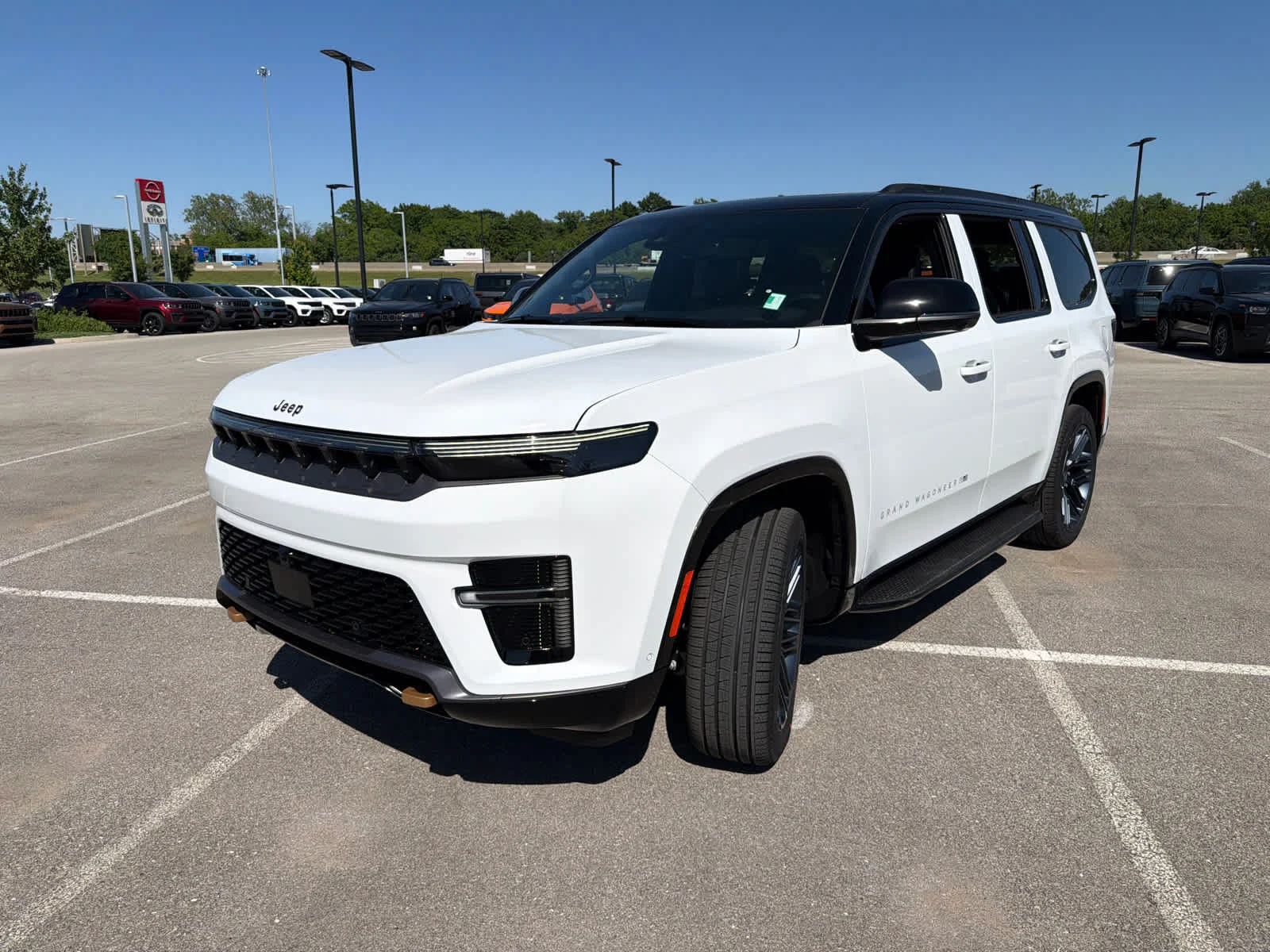 New 2026 Bright White Clear-Coat Exterior Paint Jeep 85th Anniversary image 4