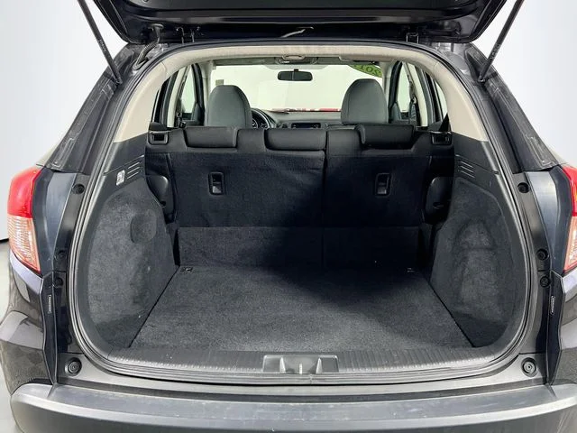 2017 Honda HR-V LX - Photo 22