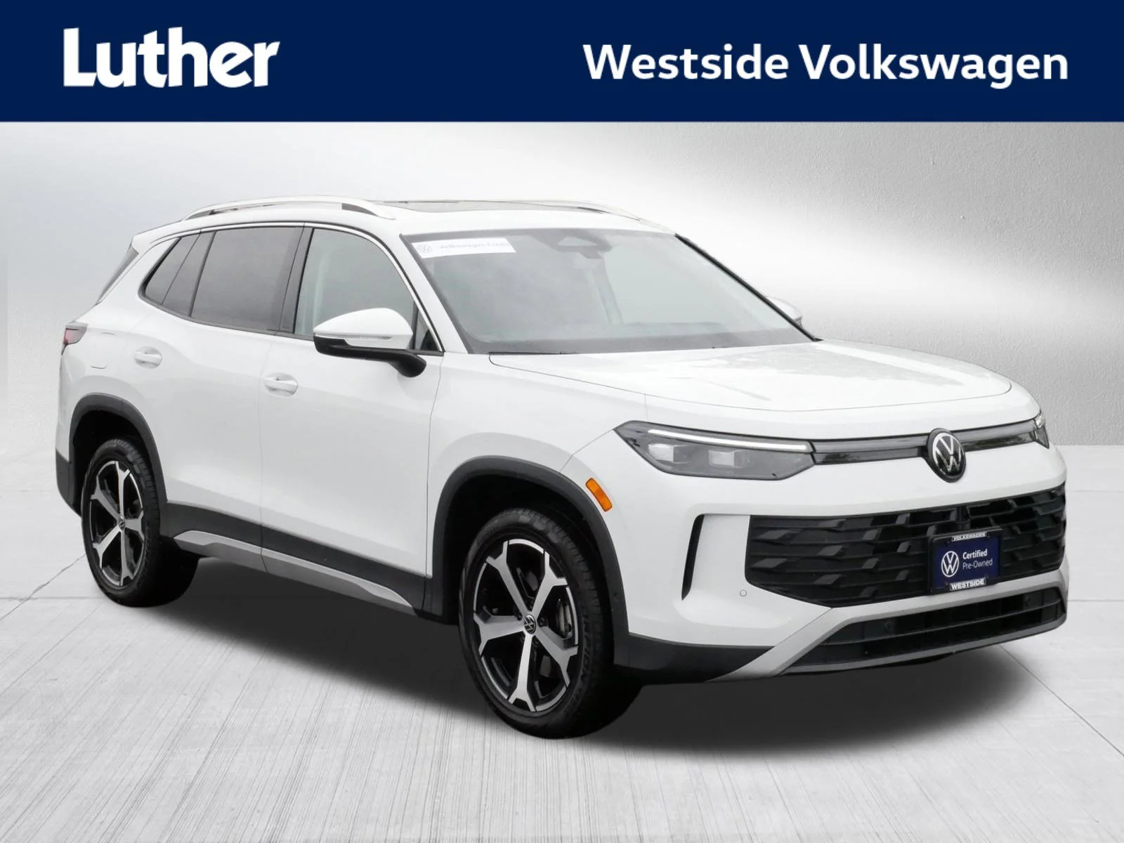 2025 Volkswagen Tiguan 2.0T SE 4Motion's photo