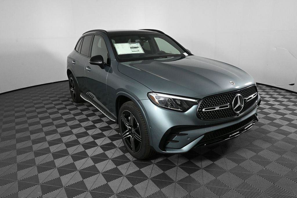 New 2026 Verde Silver Metallic Mercedes-Benz GLC 300 image 61