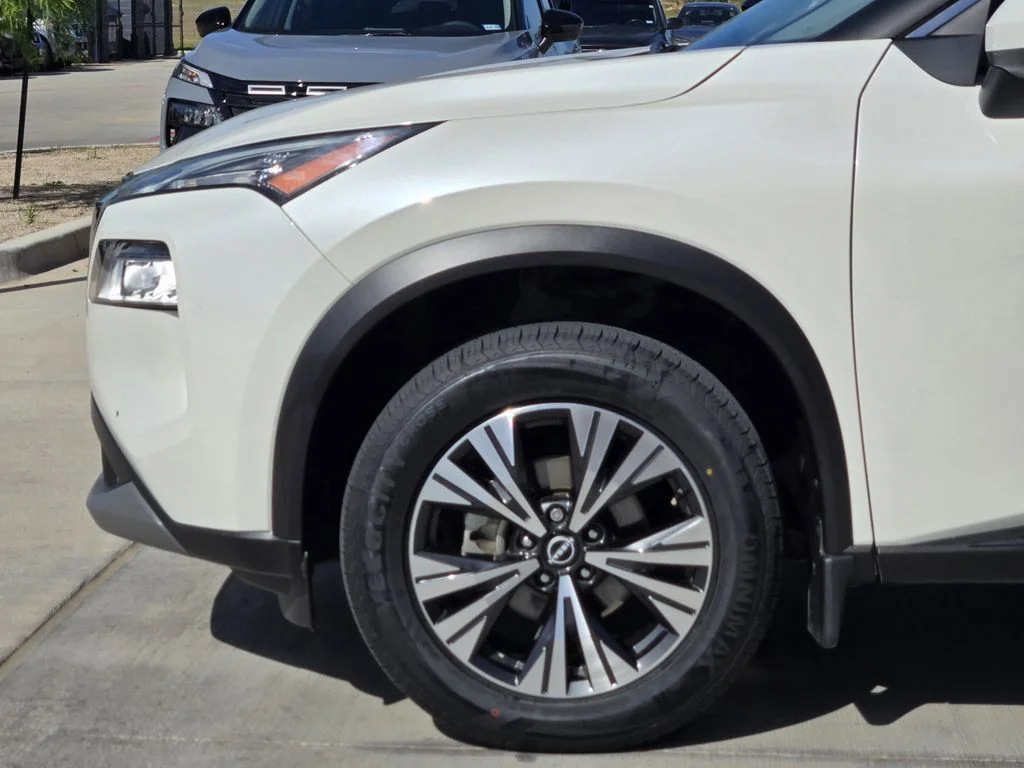 Certified Used 2023 White Nissan SV image 7
