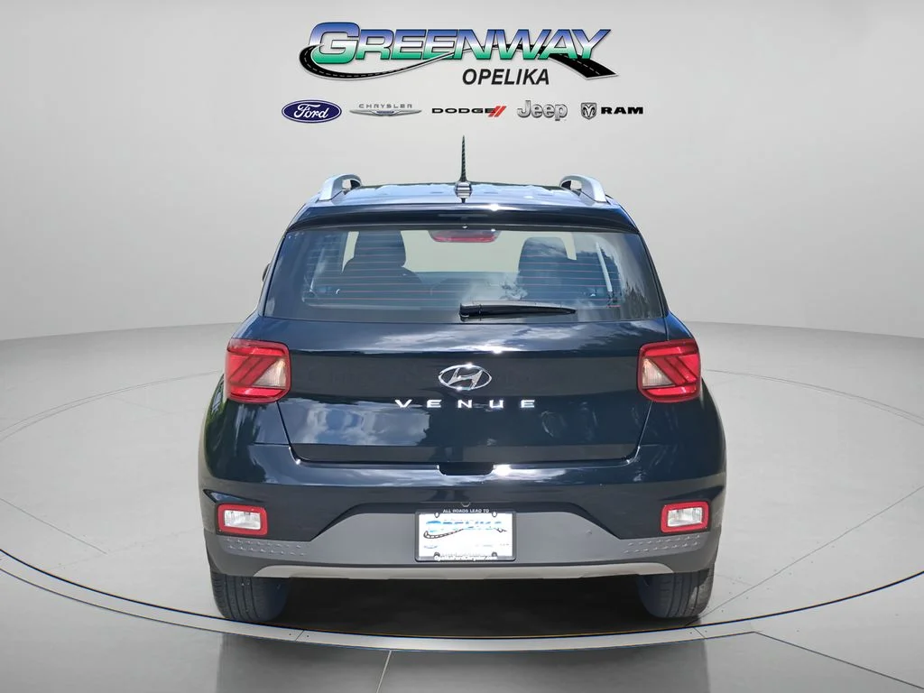 Used 2025 Onyx Black Hyundai SEL image 6