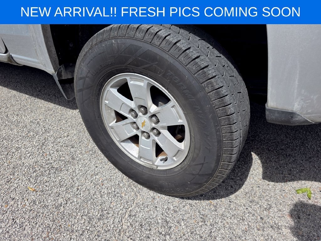 Used 2017 SILVER ICE METALLIC Chevrolet 2WD WT image 6