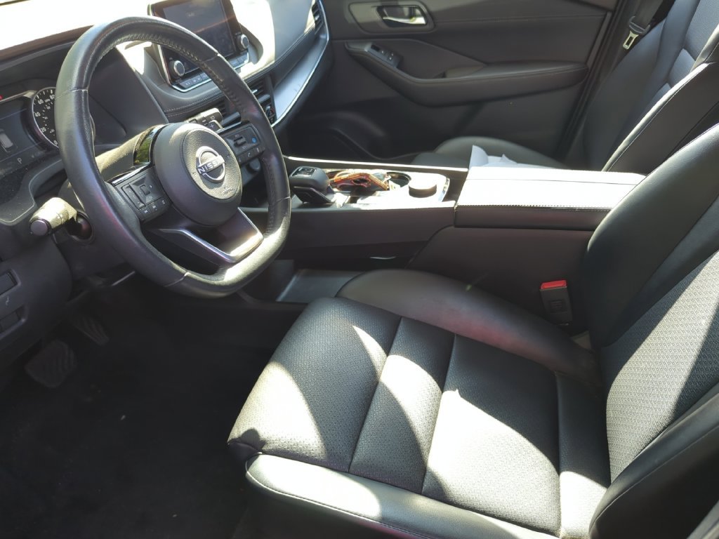 Used 2023 Gray Nissan SV image 17