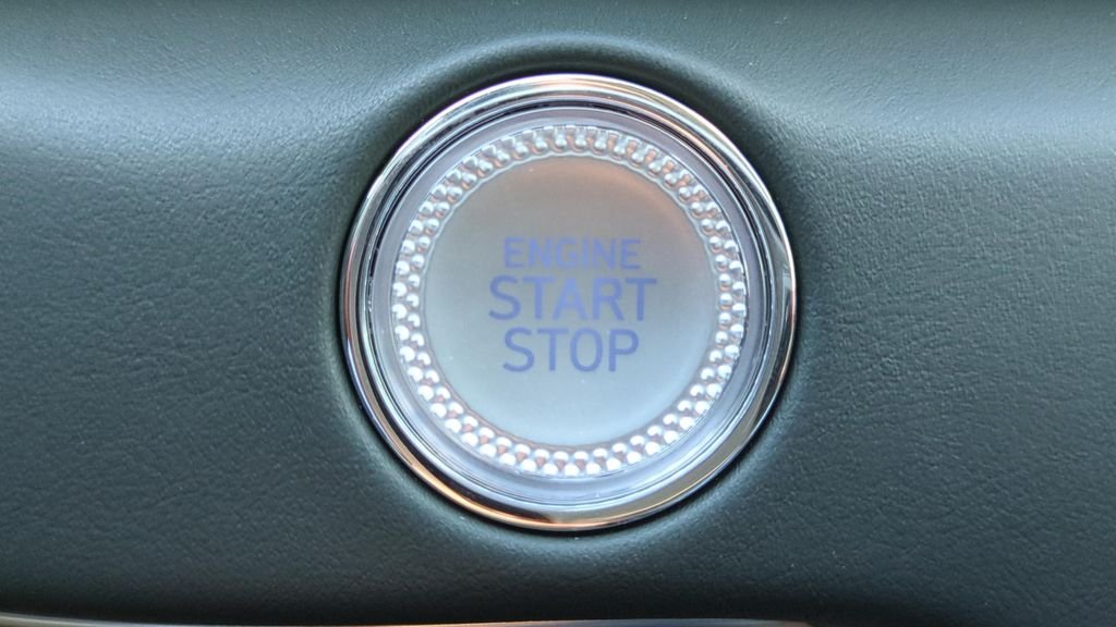 New 2026 Silver Genesis 2.5T image 23