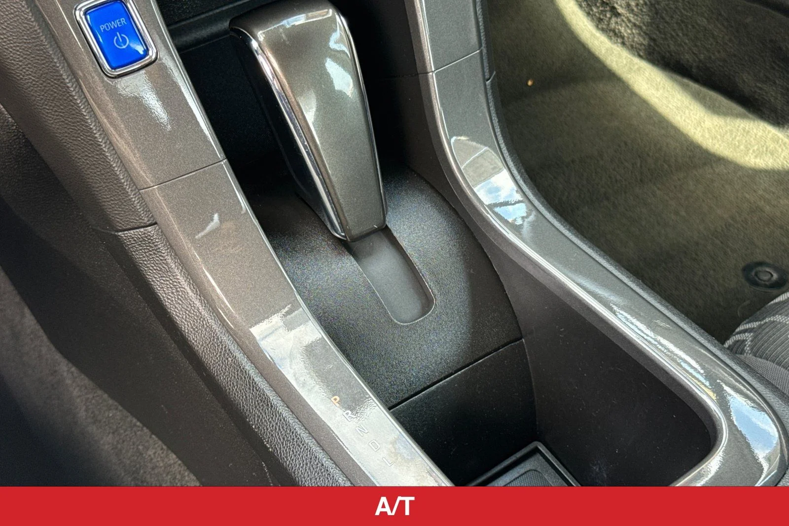 Used 2014 White Chevrolet Base image 21
