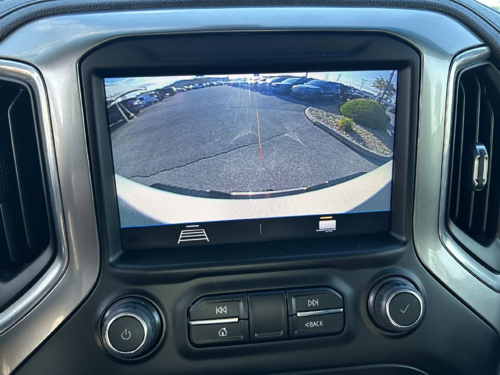 Used 2023 Summit White Chevrolet LT image 34