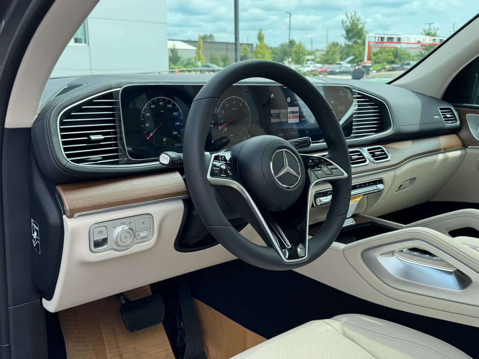 New 2026 Selenite Grey Metallic Mercedes-Benz GLS 450 image 16