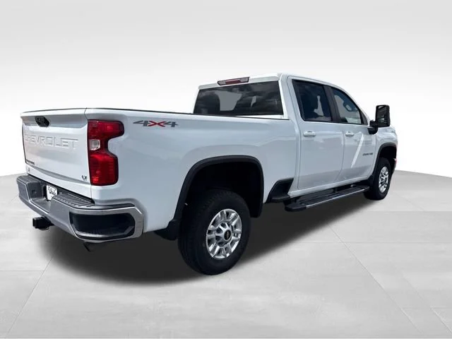 Used 2023 Summit White Chevrolet LT image 6