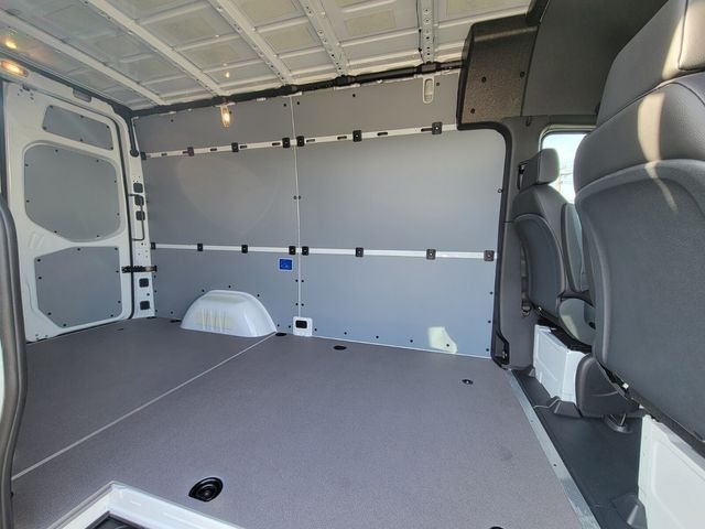Used 2025 White Mercedes-Benz Cargo 144 WB image 11