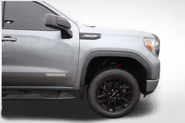 Used 2020 Gray GMC Elevation image 19
